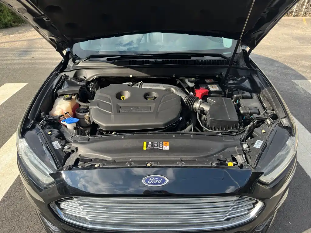 Ford Mondeo — миниатюра 25