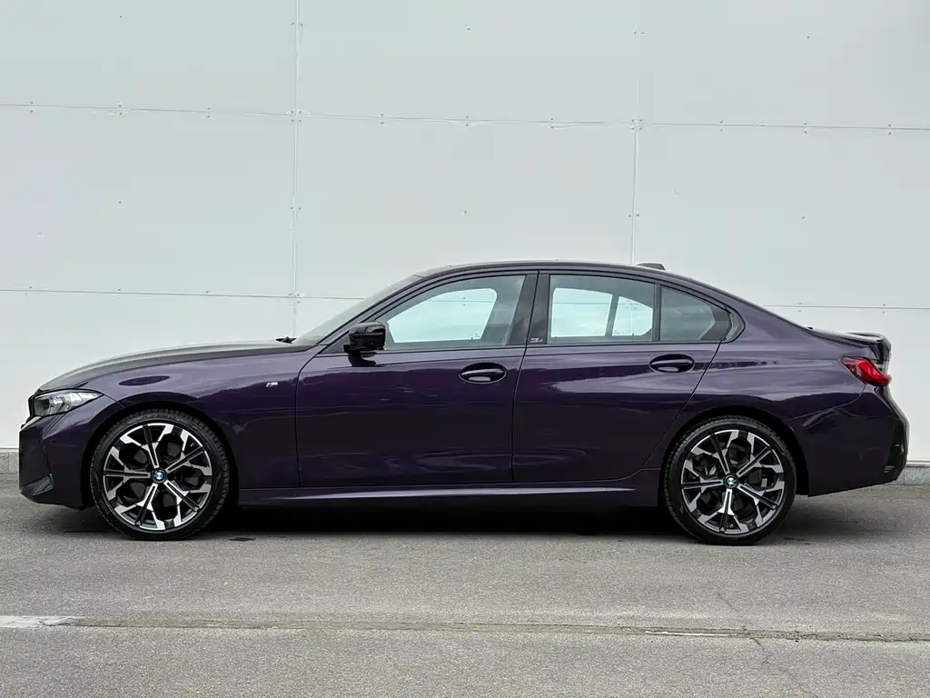BMW 3 Series 3 2025 330i 50