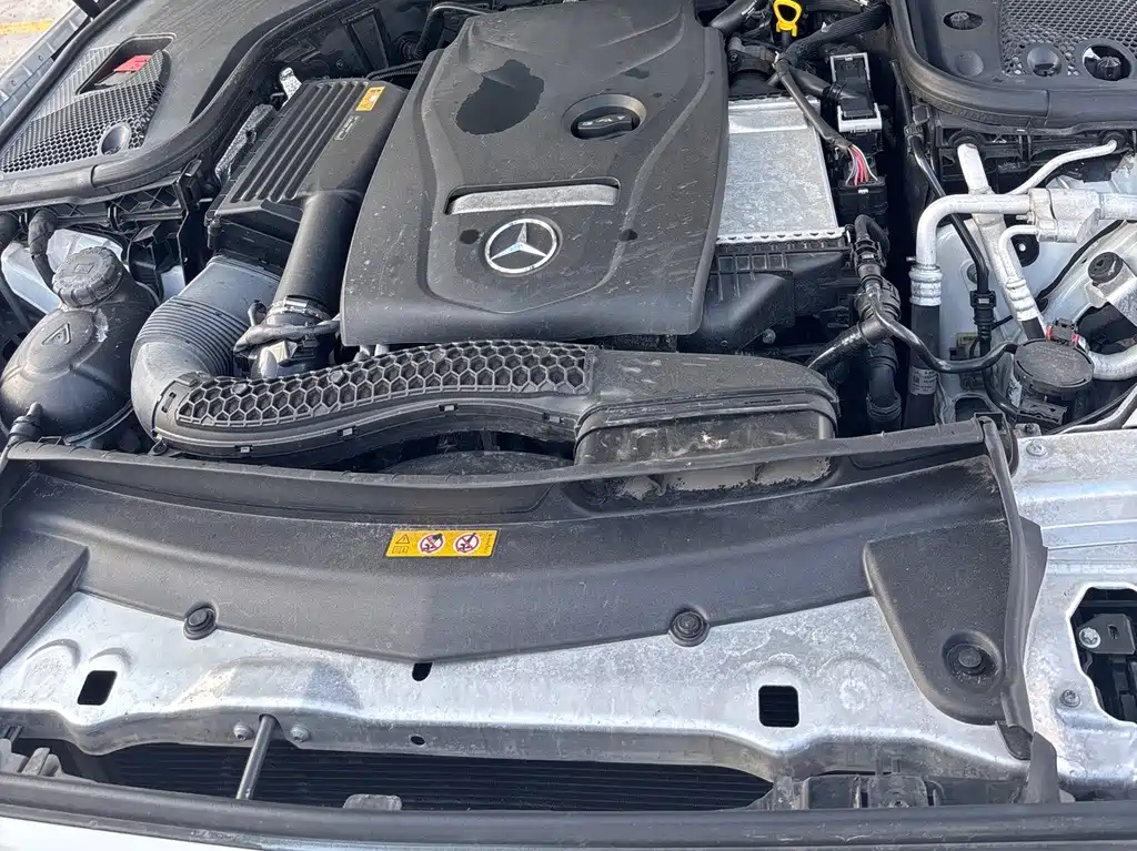 Mercedes-Benz E-Class — миниатюра 12