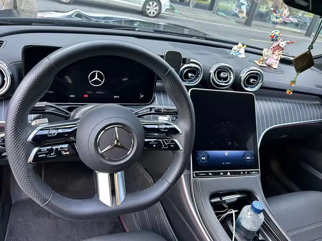 Mercedes-Benz C-Class — миниатюра 6
