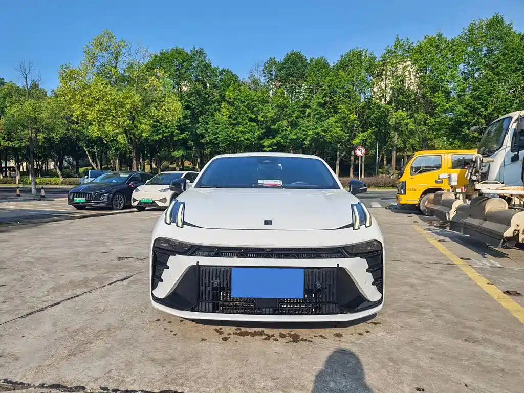 Lynk & Co 03 — миниатюра 2