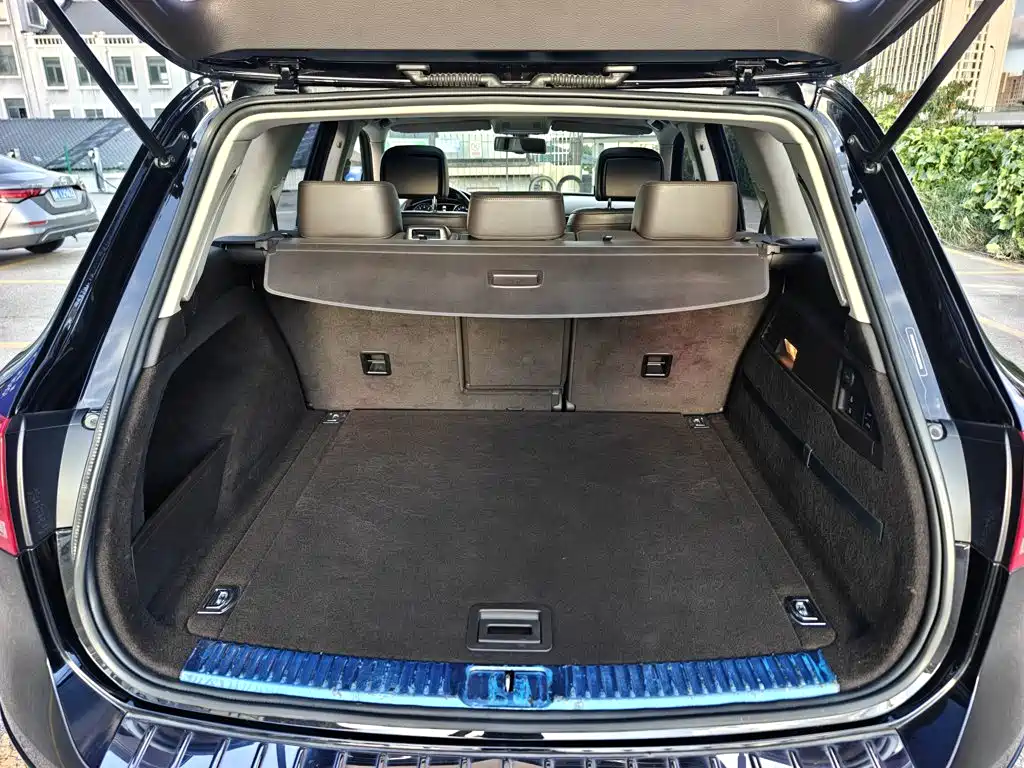 Volkswagen Touareg — миниатюра 19