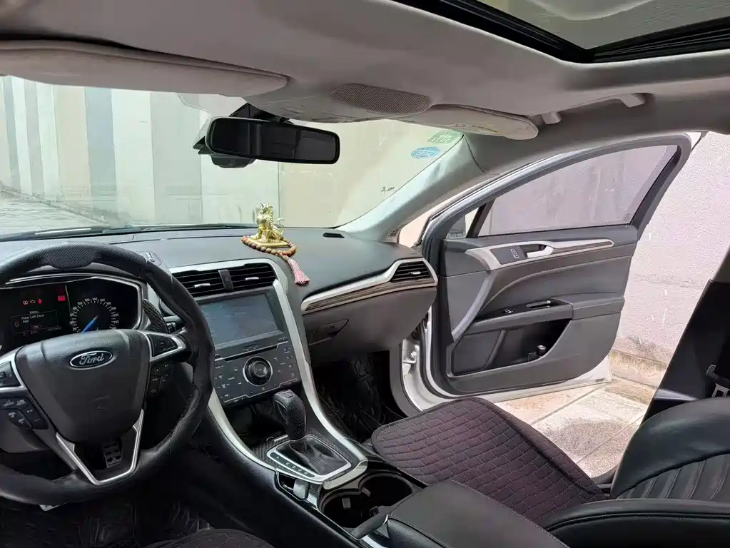 Ford Mondeo 2.0L GTDi200 Fashion Type, фото 5