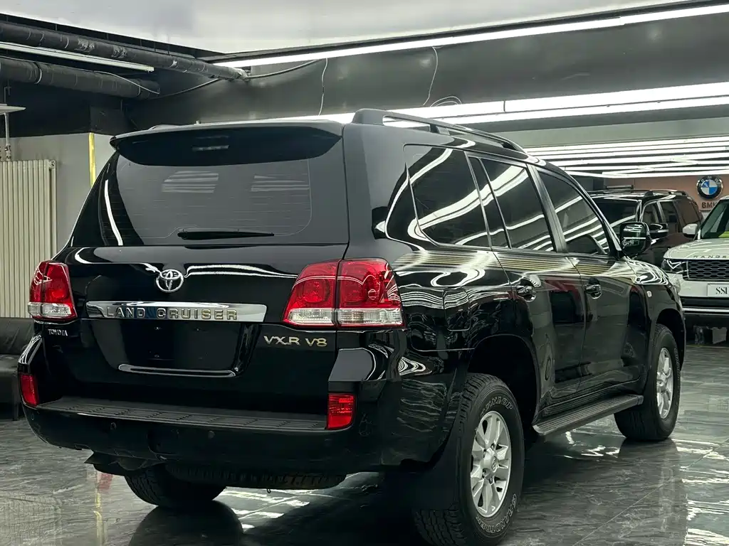 Toyota Land Cruiser — миниатюра 9