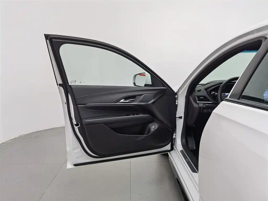 Cadillac CT4 2020 28T Fashion
