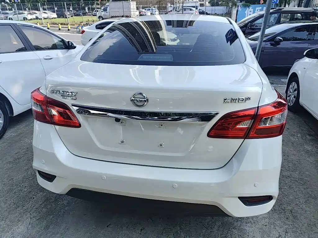 Nissan Sylphy — миниатюра 6