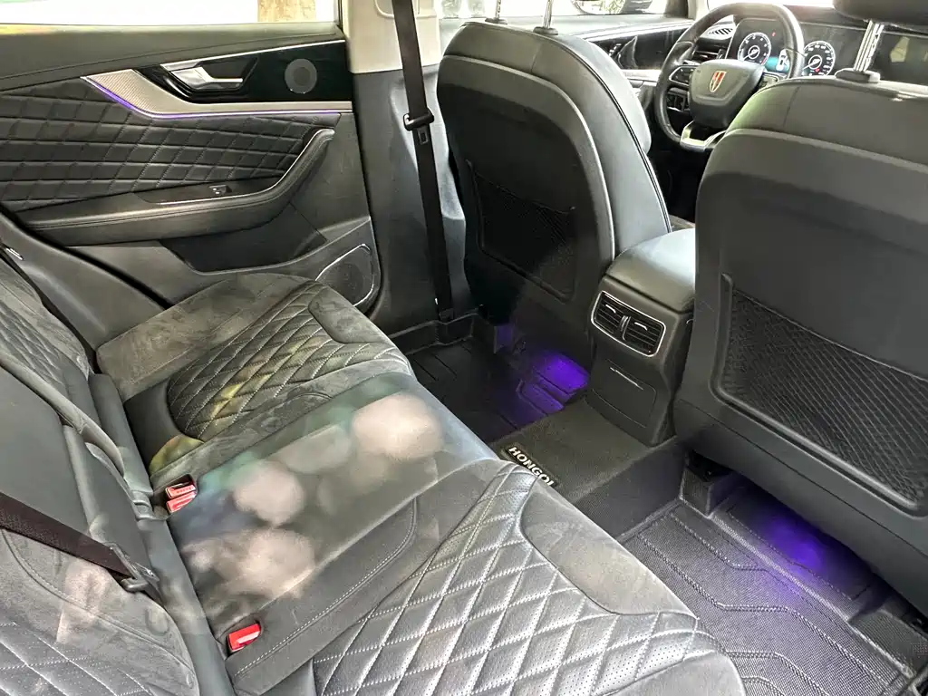 Hongqi HS5 2019 2.0T