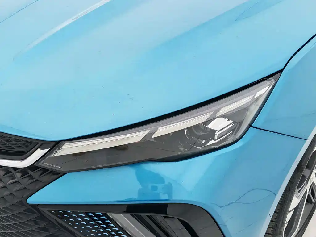 Geely Emgrand — миниатюра 6