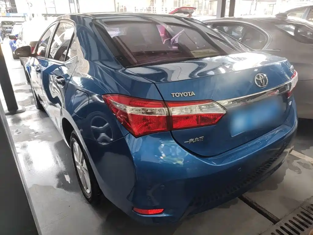 Toyota Corolla — миниатюра 5