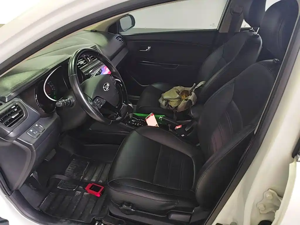 Kia K2 — миниатюра 15