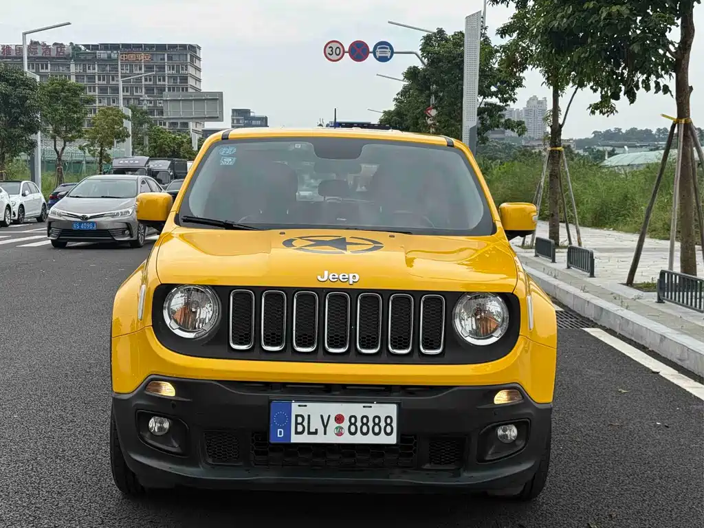 Jeep Renegade — миниатюра 2