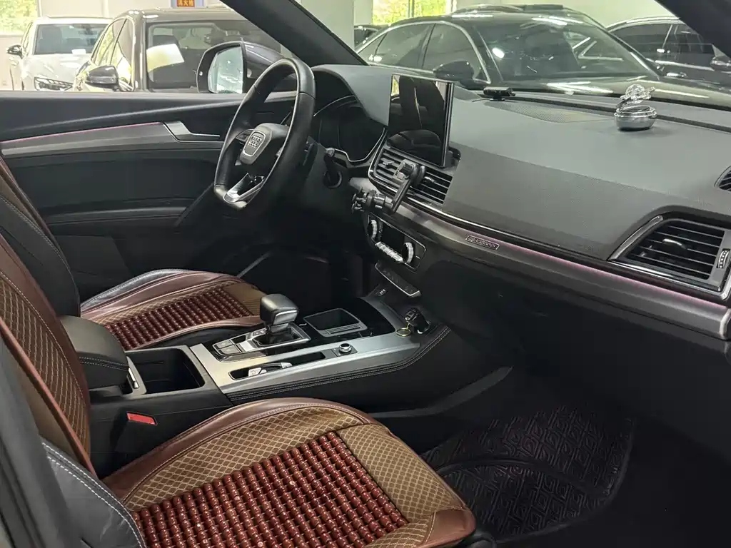 Audi Q5L Sportback — миниатюра 7