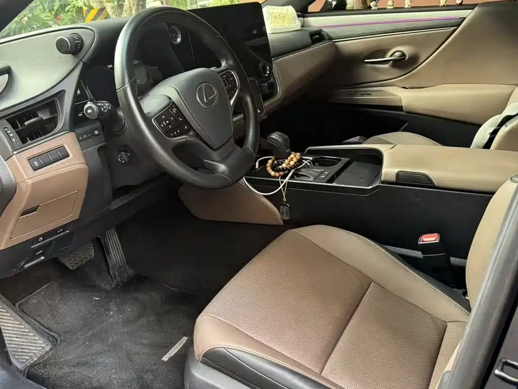 Lexus ES 2025 200 Premium
