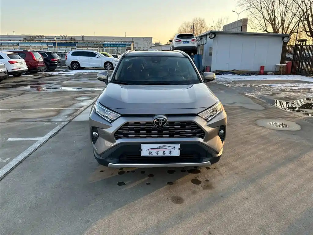TOYOTA RAV4 RONGFANG