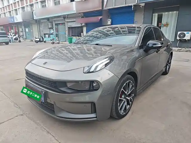 2022 Lynk & Co 03