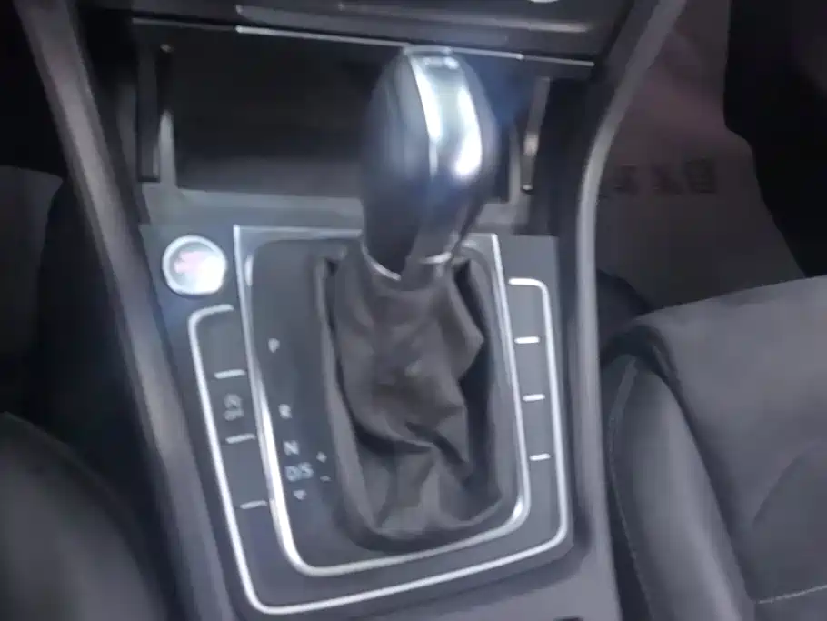 Volkswagen Golf — миниатюра 16