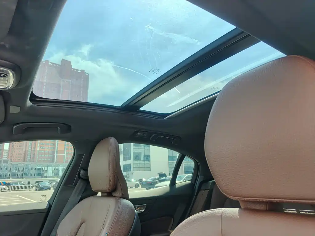Volvo S60 — миниатюра 7