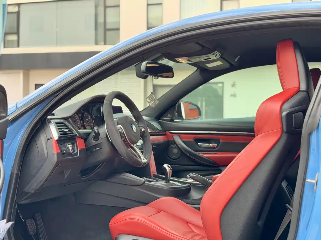 BMW M4 — миниатюра 4