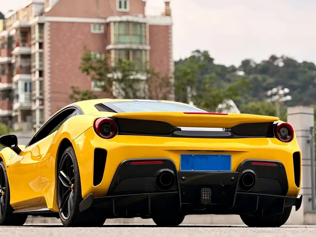 Ferrari 488 — миниатюра 3