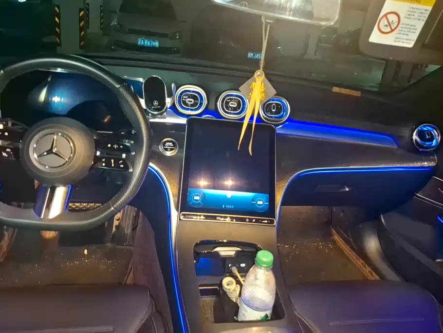 Mercedes-Benz C-Class — миниатюра 13