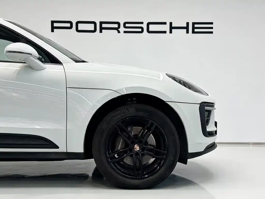 Porsche Macan — миниатюра 11