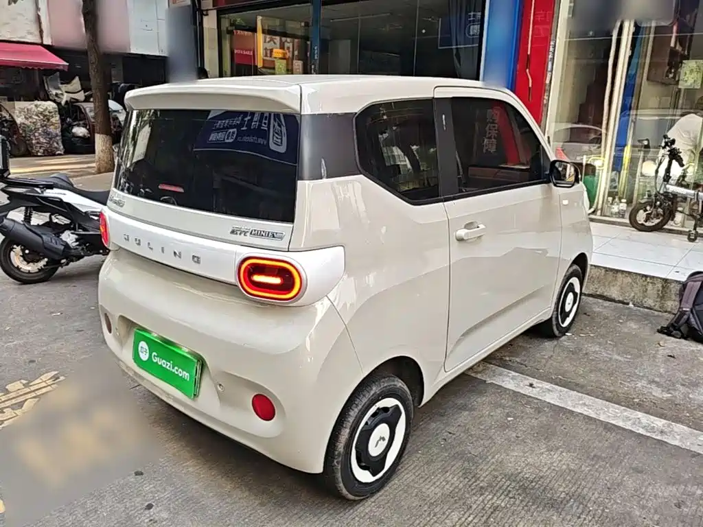 Wuling MINIEV — миниатюра 7