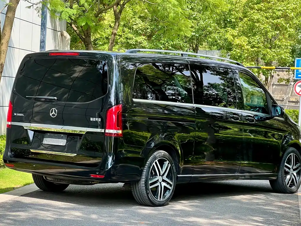 Mercedes-Benz V-Class — миниатюра 5