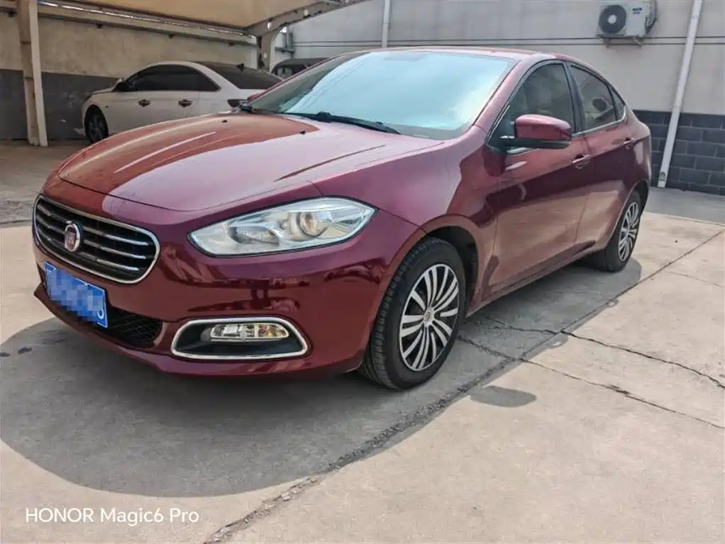 Fiat Viaggio 2012 1.4T AT Enjoy