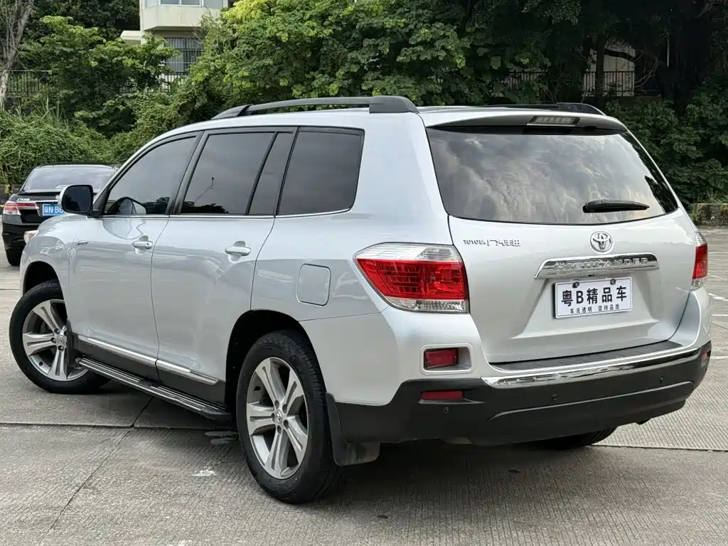 Toyota Highlander — миниатюра 3
