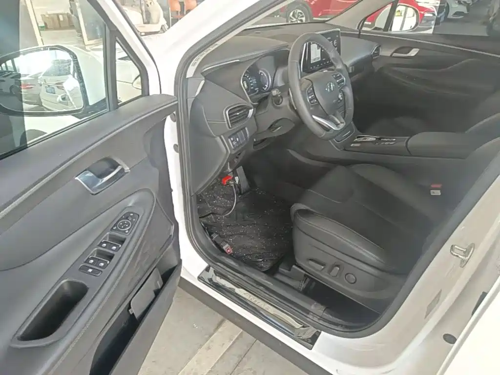 Hyundai Santa Fe — миниатюра 16