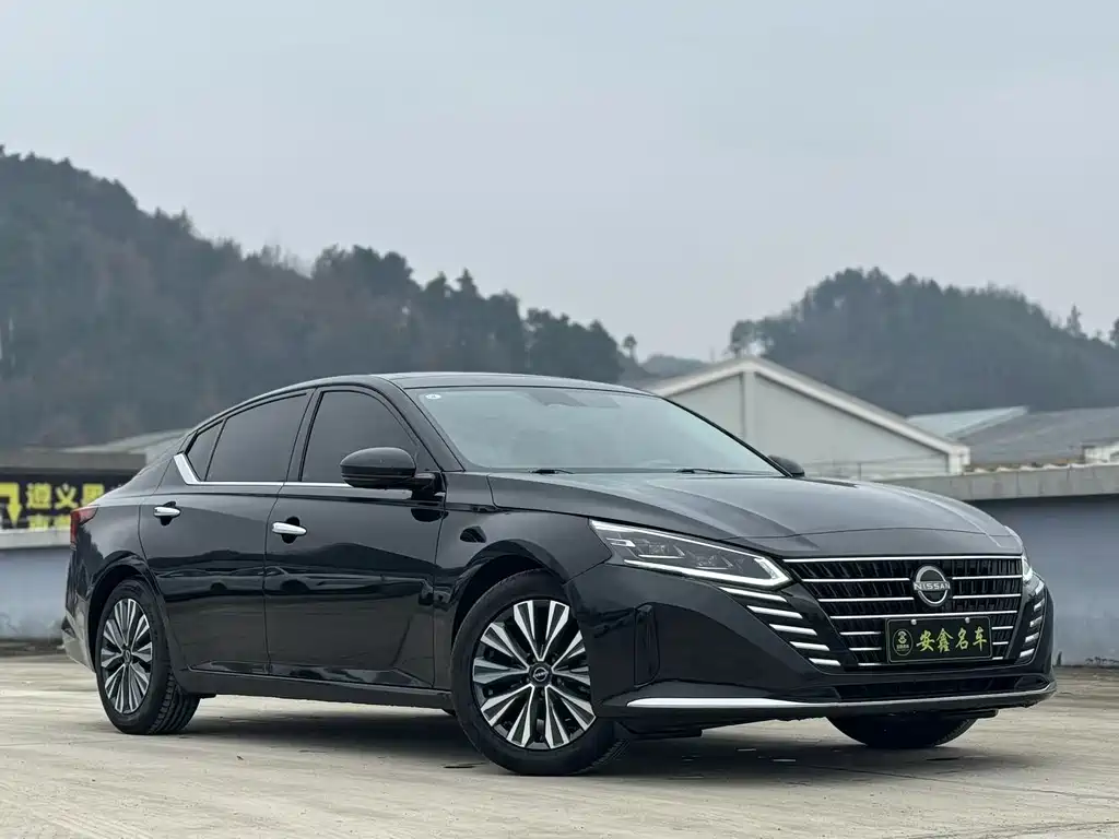 NISSAN TEANA