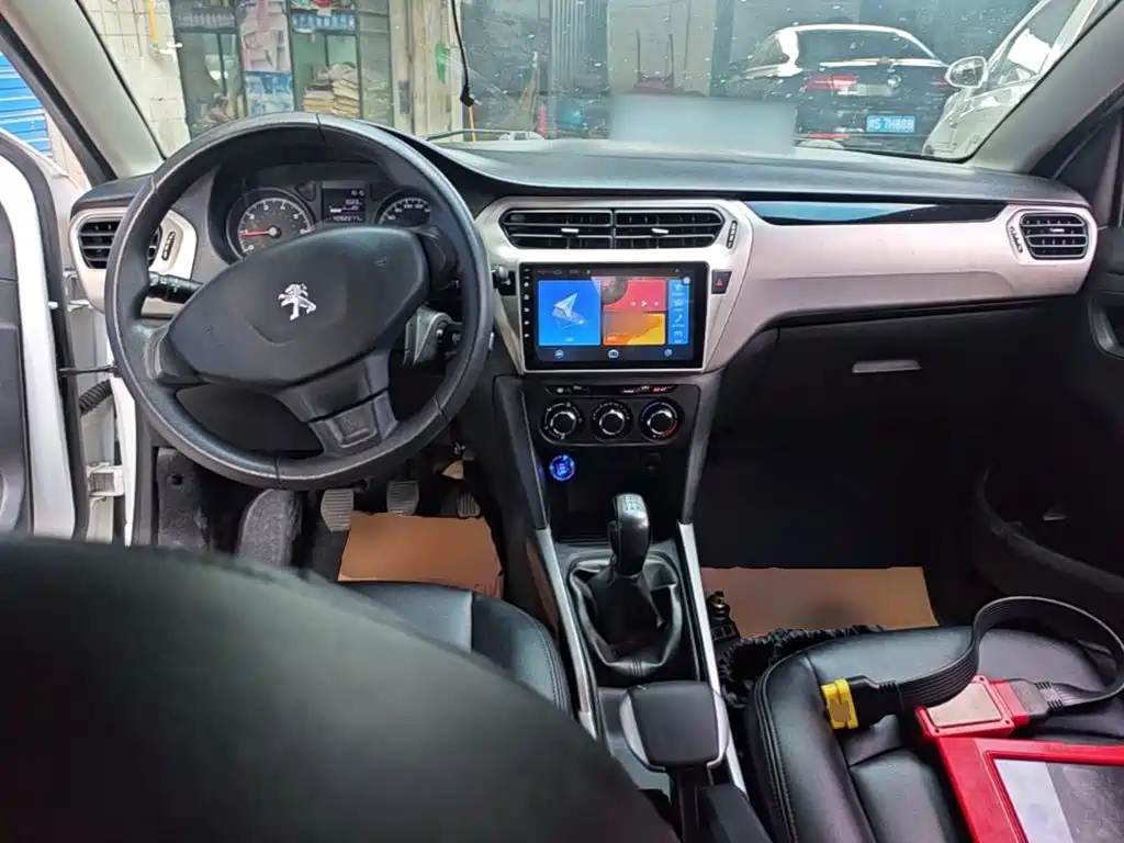 Peugeot 301 — миниатюра 10