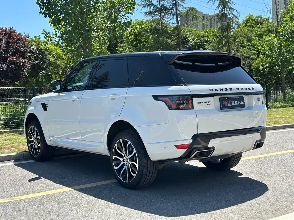 Land Rover Sport — миниатюра 6