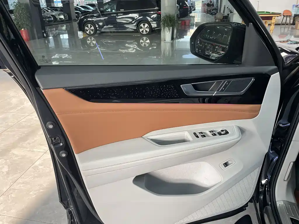 Volkswagen Teramont — миниатюра 10