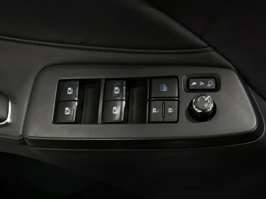 Toyota Avalon — миниатюра 9