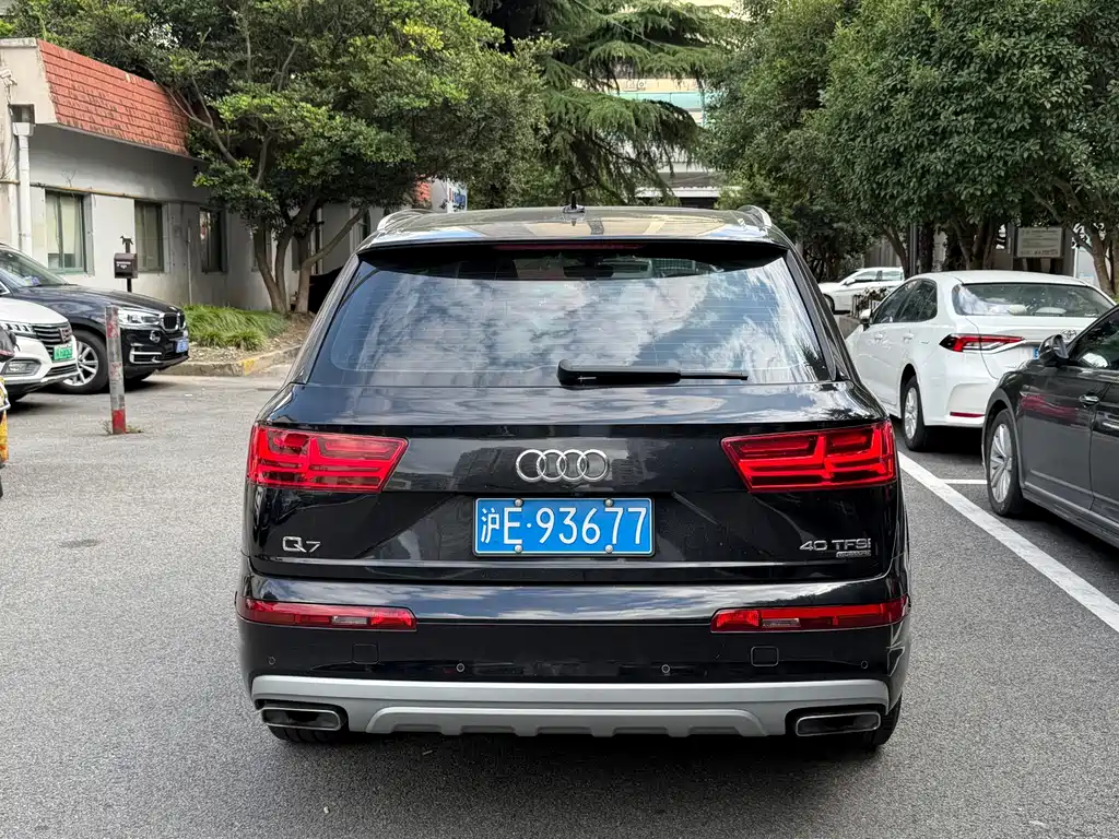 Audi Q7 — миниатюра 10