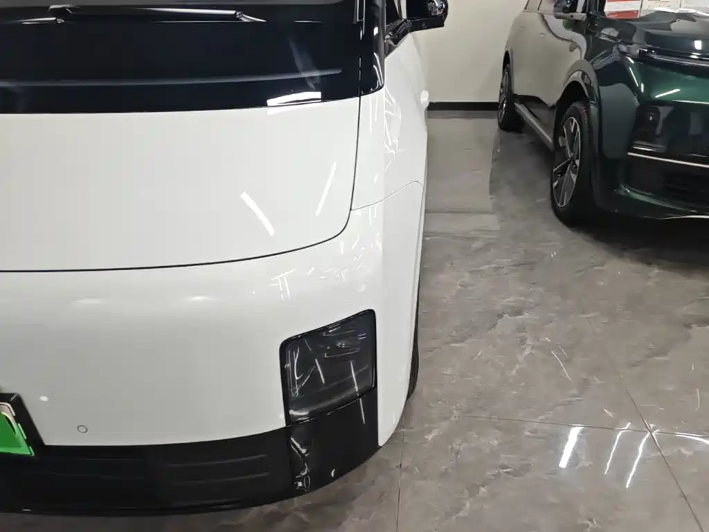 Li Auto Li MEGA — миниатюра 24