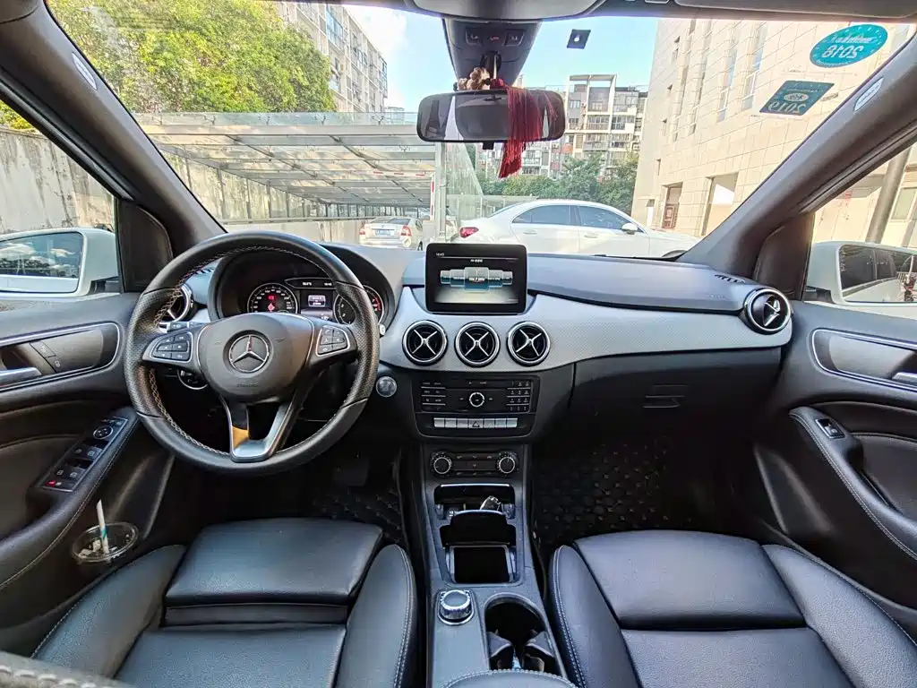 Mercedes-Benz B-Class — миниатюра 12