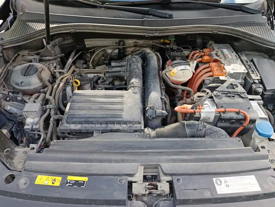 Volkswagen Tiguan L PHEV — миниатюра 10