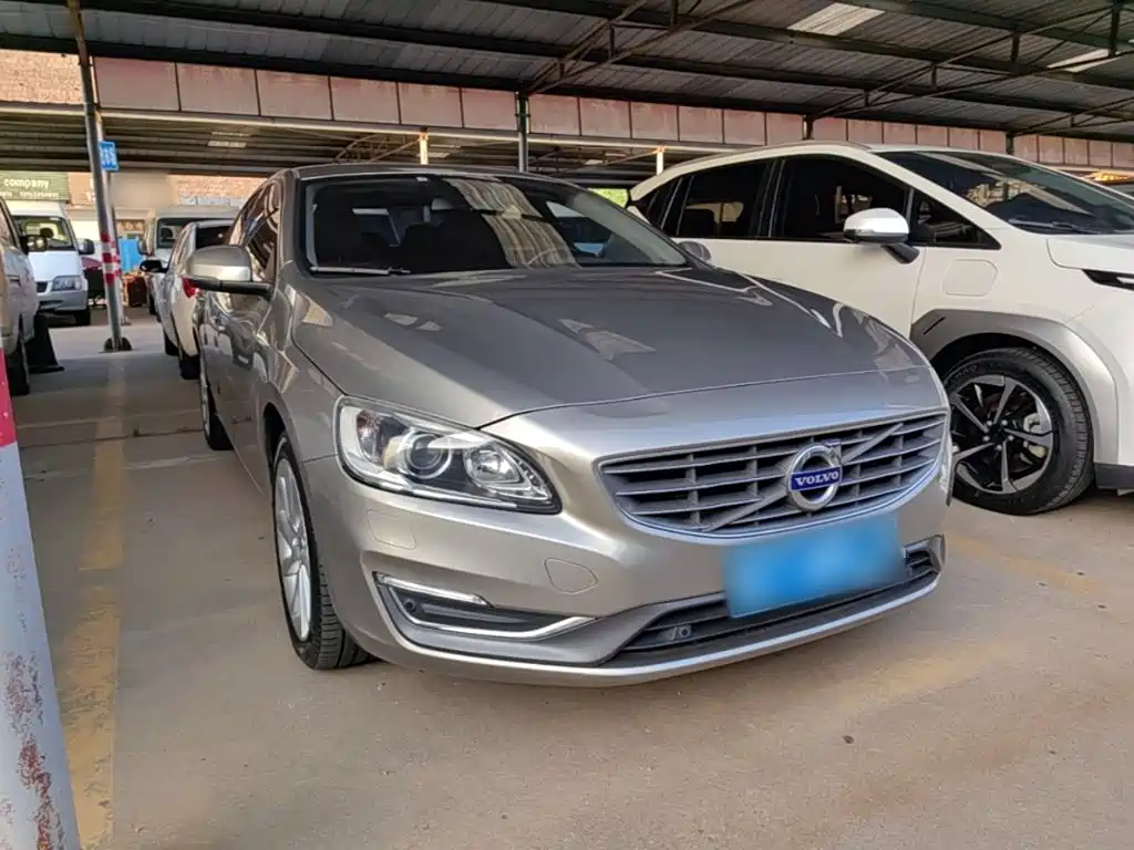 Volvo S60 — миниатюра 4