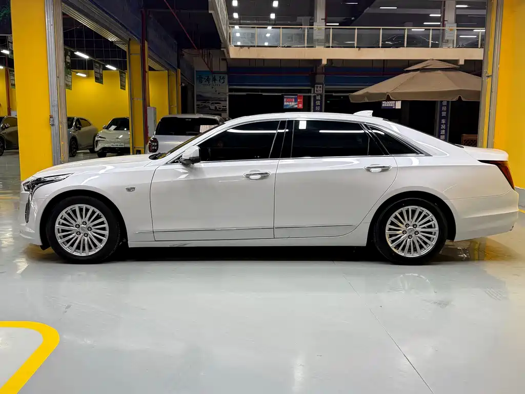 Cadillac CT6 — миниатюра 8