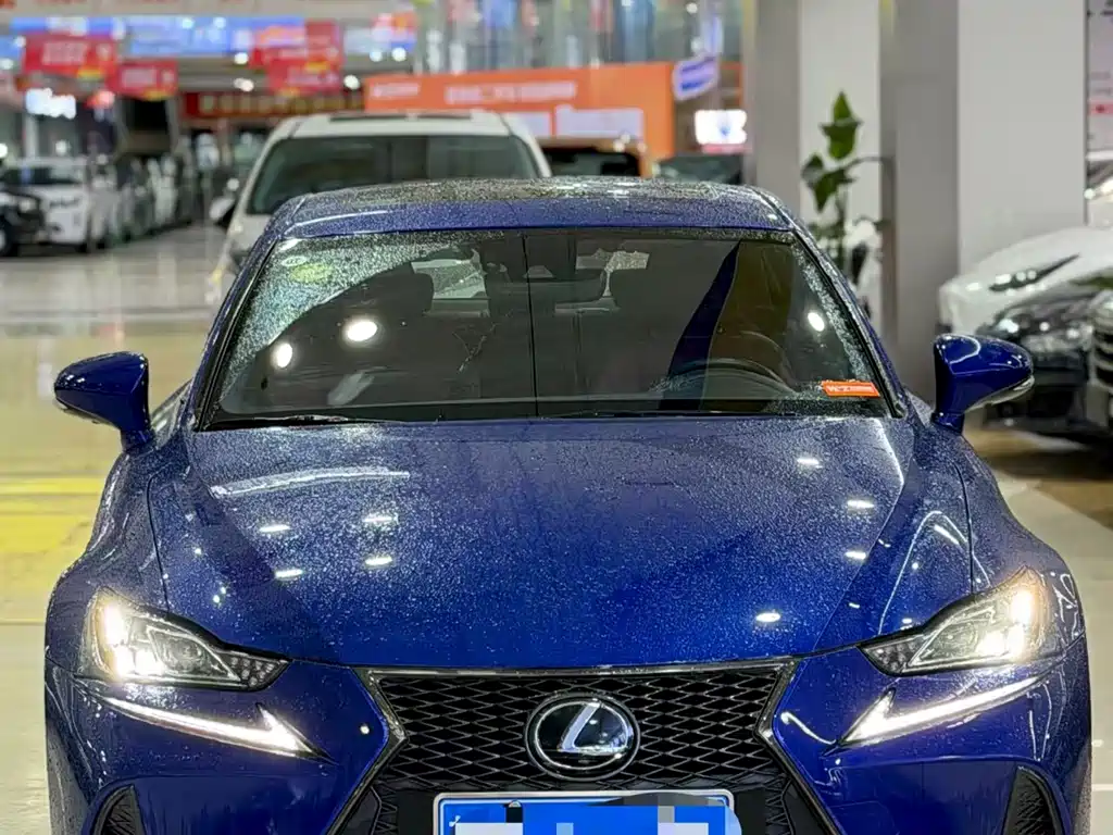 Lexus IS 2017 300 F SPORT