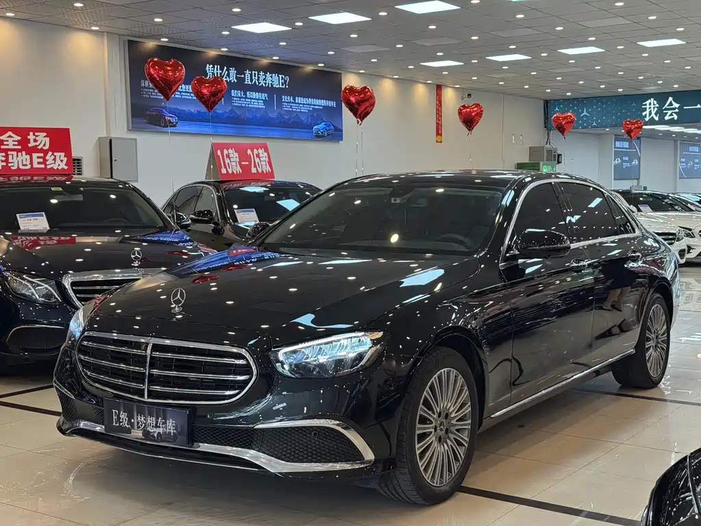 Mercedes-Benz E-Class — миниатюра 2