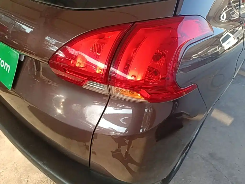 Peugeot 2008 — миниатюра 8