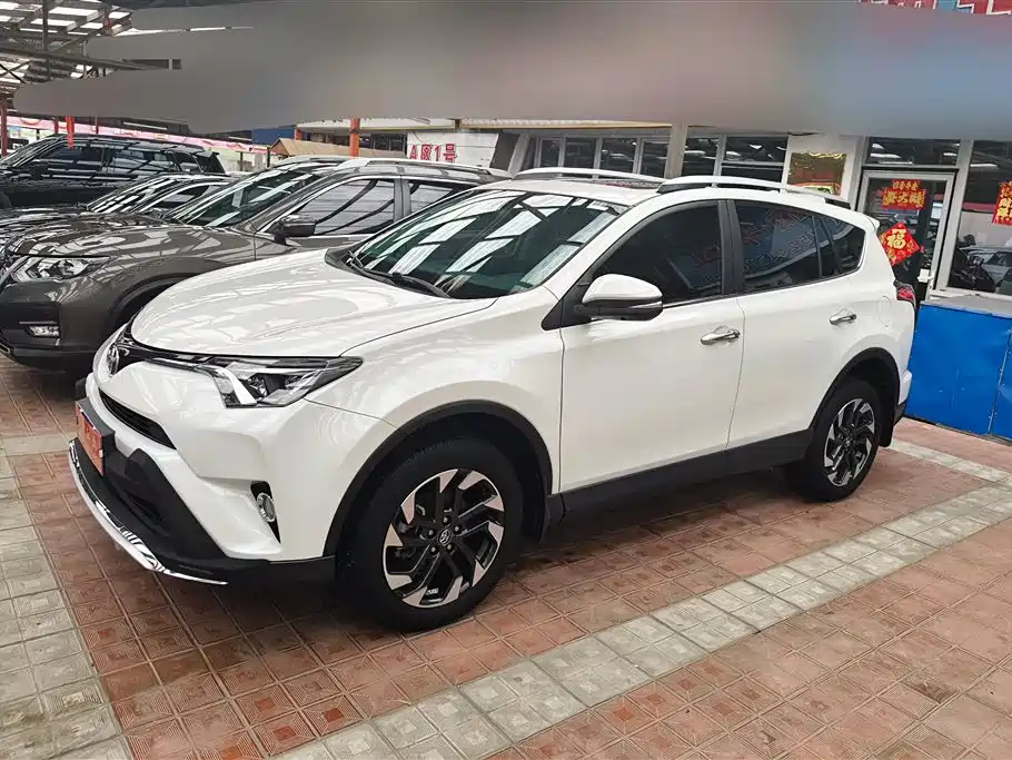 Купить Toyota RAV4