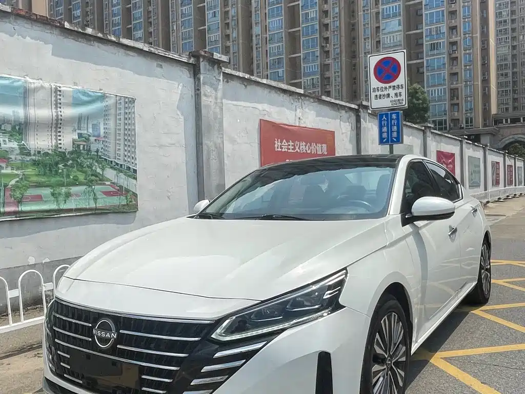 Nissan Teana