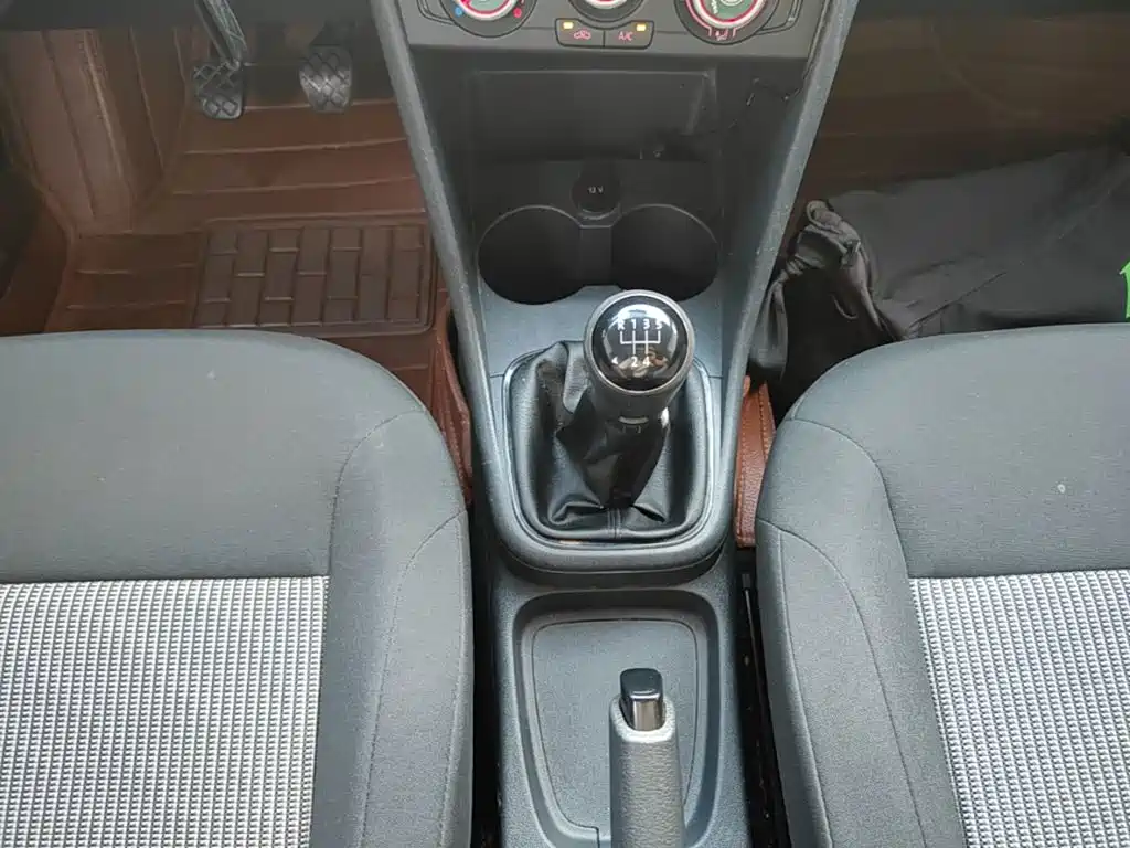 Volkswagen Polo — миниатюра 14