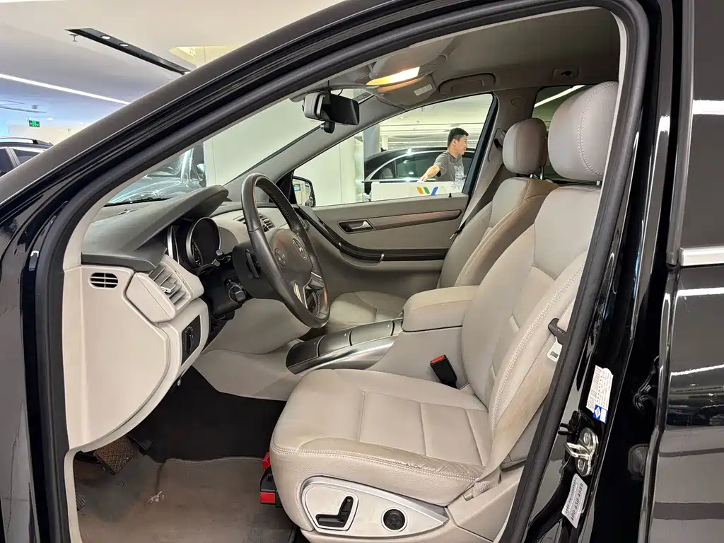 Mercedes-Benz R-Class — миниатюра 7