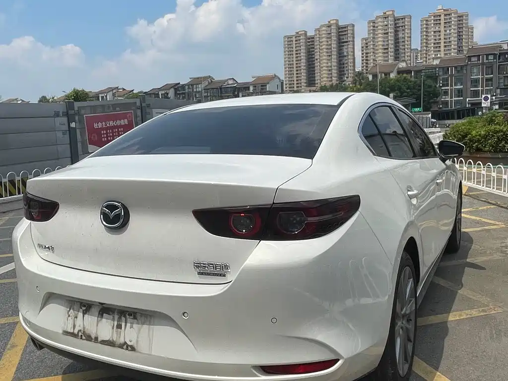 Mazda 3 Axela — миниатюра 9
