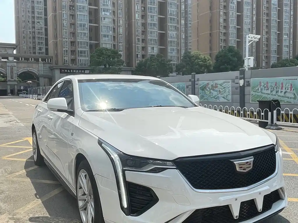 Cadillac CT4